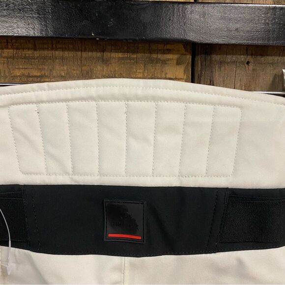 Bogner Borja Ski Pants Chalk
Fire + Ice White Black winter snowboard Revolve 6 - Picture 12 of 16